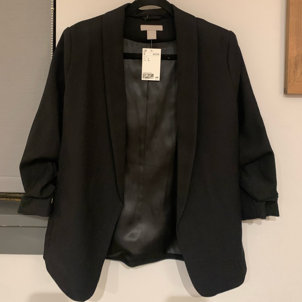 NEW H&M Gathered Sleeve Black Women’s Blazer